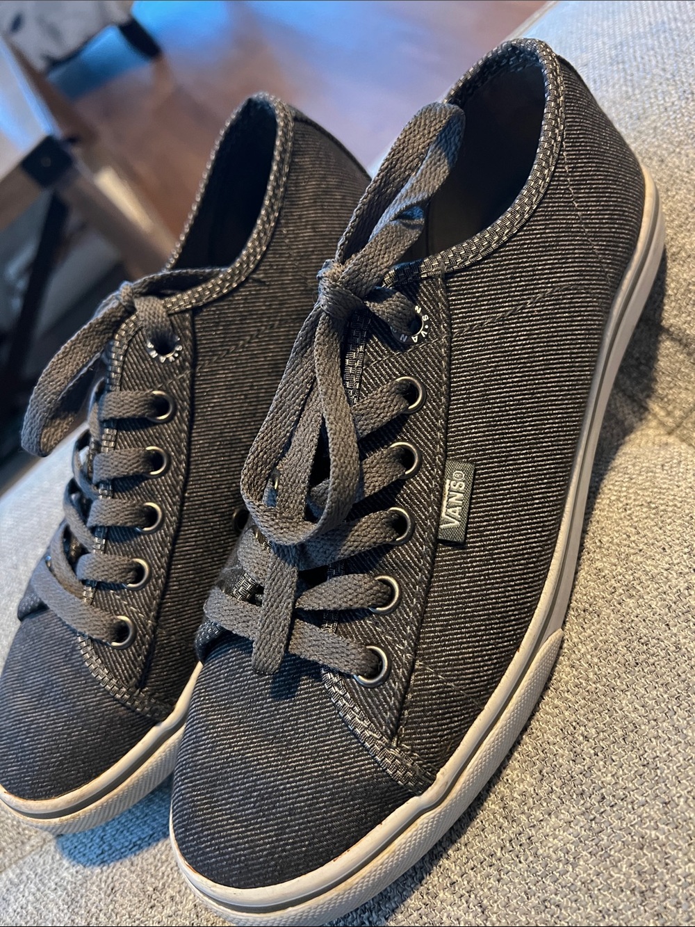 VANS Low-Top Canvas Sneakers in Dark Gray - Picture 2 of 5